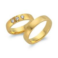 alianzas 14 quilates oro amarillo 3 diamantes