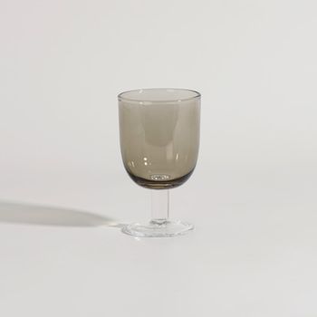 Copa de vidrio gris