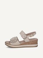 caprice sandal white made of leather without heel size 42