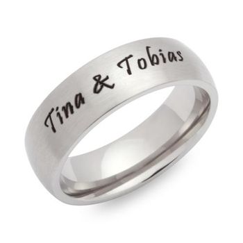 Anillo de acero inoxidable de alta calidad con grabado láser incluido