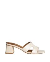 de corina sandalia corina m5370 con tacon cuadrado medio blanco beige