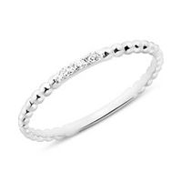 anillo de mujer en oro blanco de 14 quilates con diamantes