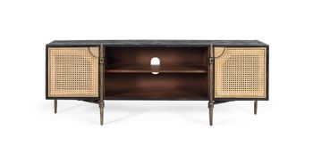 Mueble de tv de madera de mango con puertas de caña y patas de bronce
