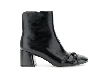 botines con hebillas efecto naplak black 36