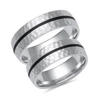 alianzas de oro blanco o platino con carbono