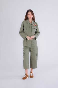 camisa de gabardina con tachuelas military s