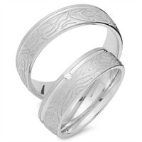alianzas 8 quilates oro blanco con diamante