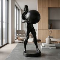 hombre de resina negra 185x205x435 cm