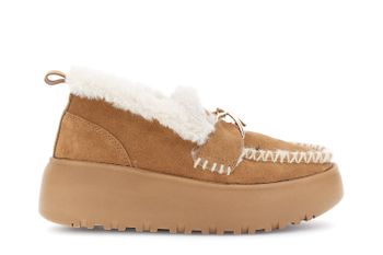 mocasines de ante con accesorio tan