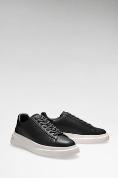 Zapatilla Elba Cordones Con Logotipo
