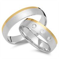 alianzas 8 quilates oro amarillo-blanco 3 diamantes