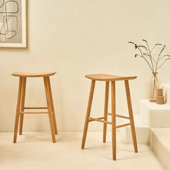Juego de 2 taburetes de teca maciza de 75 cm