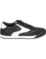 zapatillas casual mustang court 60835 negras y blancas 39