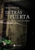 Detrás de la puerta
