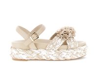 sandalias de cuna cruzadas con banda de rafia y flores taupe