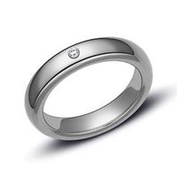 anillo grabable de tungsteno con circonita cubica