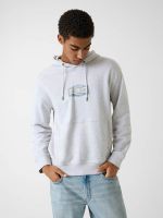 sudadera con capucha y logotipo estampado