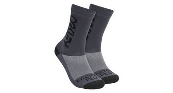 Calcetines oakley factory  p  strong  pilot  strong  mt  p b gris