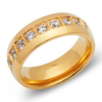 Anillo de acero inoxidable chapado en oro con circonita