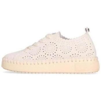 Chika 10 Zapatos Bajos CARMEN UP 01 para mujer