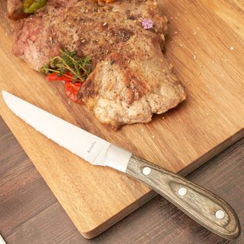 Estuche de 4 cuchillos carne  madera