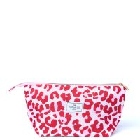 the flat lay co essential pouch in pink leopard