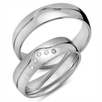 alianzas 8 quilates oro blanco 5 diamantes