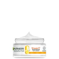 garnier vitamin c brightening day cream face moisturiser 50ml
