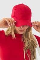 gorra con bordado dsgn studio sports club rojo
