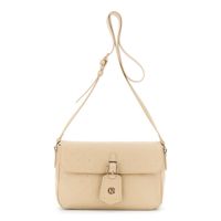 bolso de mano con aplicacion de micro tachuelas hazelnut