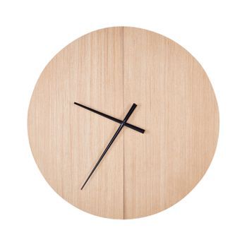 Reloj De Pared Clásico Con Forma Oval Hecho En Mdf Acabado Madera Clara 60 Cm Cabic