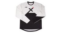 camiseta de manga larga g form pro x4 blanco negro