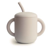 taza didactica  pajita silicona mushie solid shifting sand