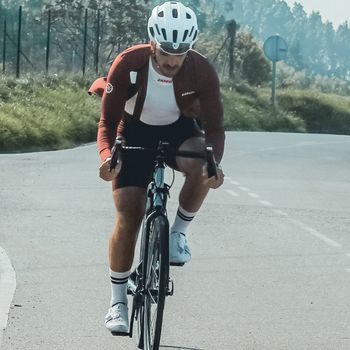 Maillot de Ciclismo DAREVIE, Compresión Sin Costuras, Maillot de Ciclismo para Hombre, Transpirable, Alta Elasticidad, Camiseta de Malla, Ropa de Ciclismo