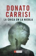 la chica en la niebla