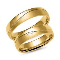 alianzas de oro con 3 diamantes