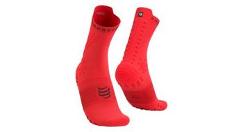 Calcetines de trail compressport pro racing v4 0 rojo negro