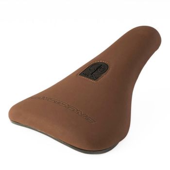 Stay Strong Cut Off Slim Pivotal Race Seat Brown