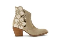 botines de ante perforado con flores beige 39