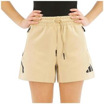 adidas Short Short Z.N.E. ample para mujer
