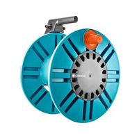 soporte portamanguera de pared gardena classic 60 con conexion para grifo dispositivo antigoteo y asa de transporte
