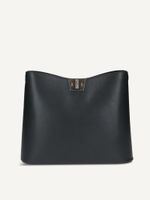 caprice handbag blue made of leather and textile size 1