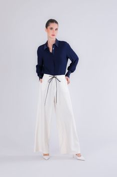 pantalón de raya diplomática con cinturón en la cintura striped rope xl