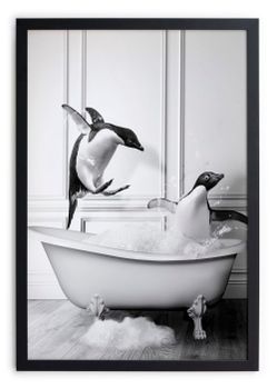 Cuadro con marco negro 40x30 pingüinos en la bañera