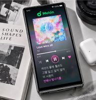 reproductor mp3 y mp4 con android 13 pantalla ips de 47 pulgadas procesador de ocho nucleos 6 gb de ram 64 gb de rom audio sin perdidas video en 1080p bluetooth 50 wifi y tarjeta tf de 256