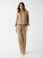 pantalones jogger de pierna acampanada de twill