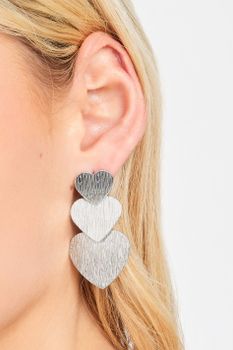 Pendientes Largos Plateados Triple Corazón