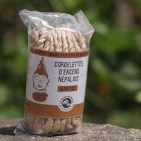cuerdas de incienso nepali de sandalo