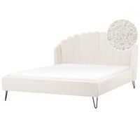 cama con somier de boucle patas de metal 180 x 200 cm cabecero blanco crema ambillou