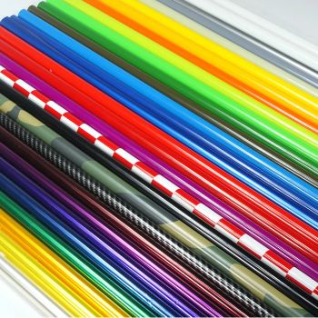 Película retráctil para cubrir la piel Dancing Wings Hobby de 2 m por rollo y 0,64 m de ancho para aviones RC de madera